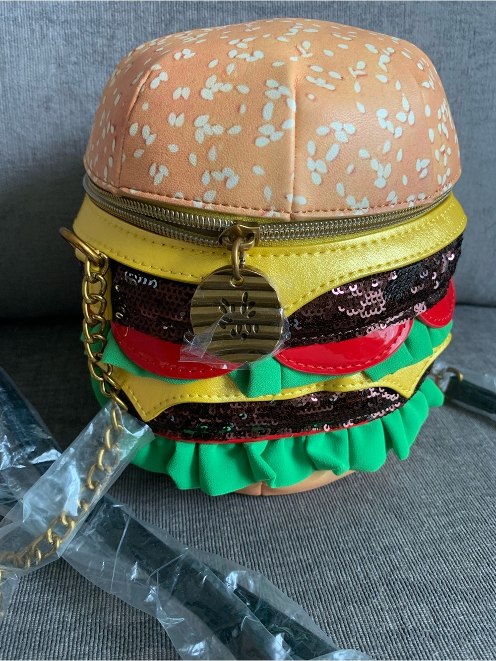 Betsey Johnson Kitsch Nice Buns cheeseburger hamburger Crossbody bag purse NWOT - Picture 3 of 13